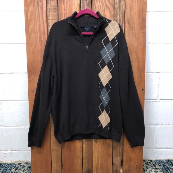 Men’s size extra large black arrow argyle sweater - Picture 2 of 6